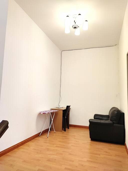 W25 Atgoldenhills Nightmarket Wifi 4R Brinchang Exterior foto